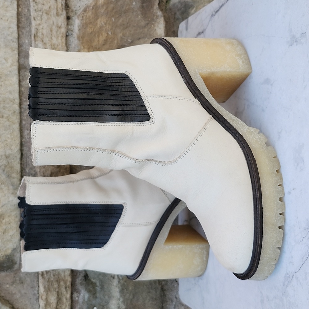 FREE PEOPLE JAMES CHELSEA BOOTS - Picture 10 of 11